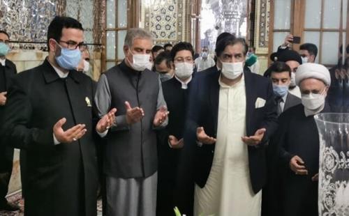 حضور وزیر امور خارجه پاكستان در حرم امام رضا (ع)