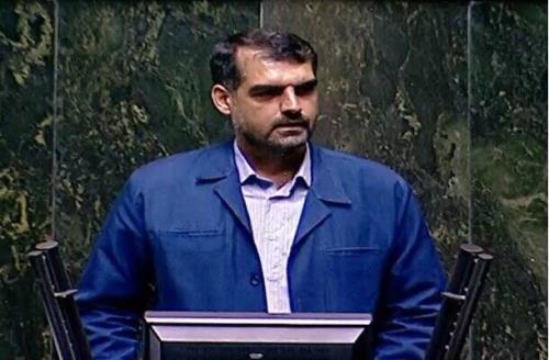 نماینده قم بصورت مشروط از توضیحات وزیر علوم قانع شد