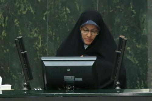 دولت سوم اسفند قانون لغو تحریم ها را اجرائی كند